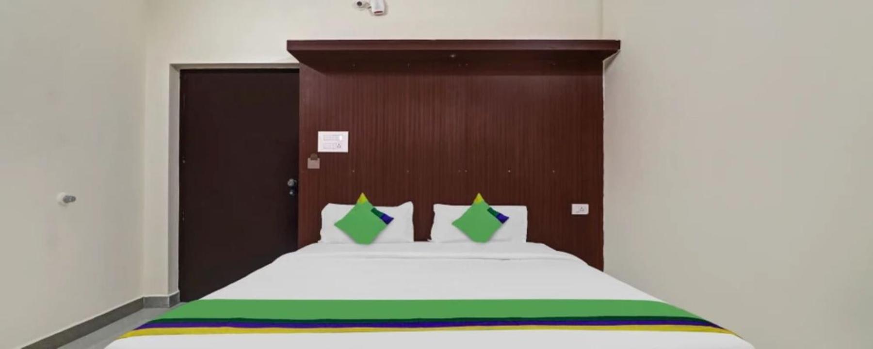 Grand Jp Inn Near 2 Km From Gundlupet Bus Stand Экстерьер фото